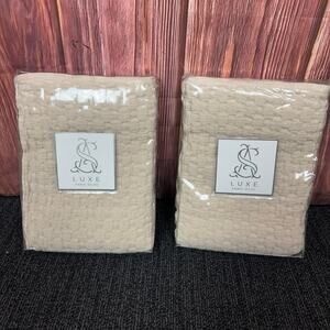 Annie Sulke Lodi Design Matelasse 2 Pillow Sham Euro Size Ivory 26x26 NEW